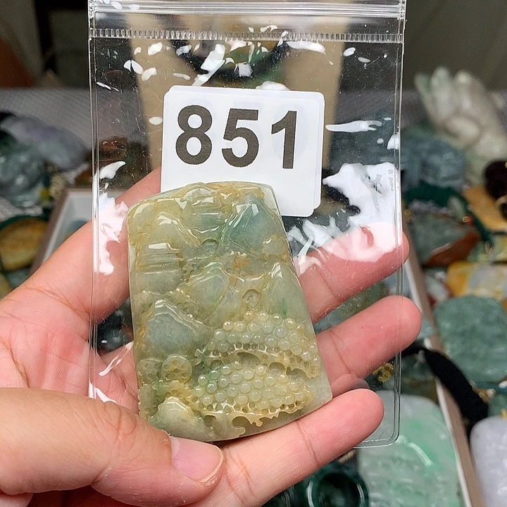 翡翠未镶嵌颈饰苷翡翠