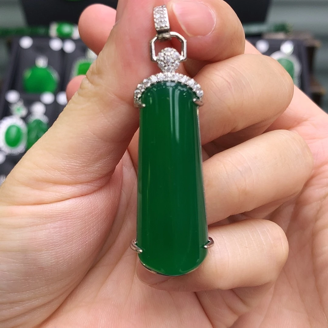 玛瑙/玉髓吊坠未镶嵌