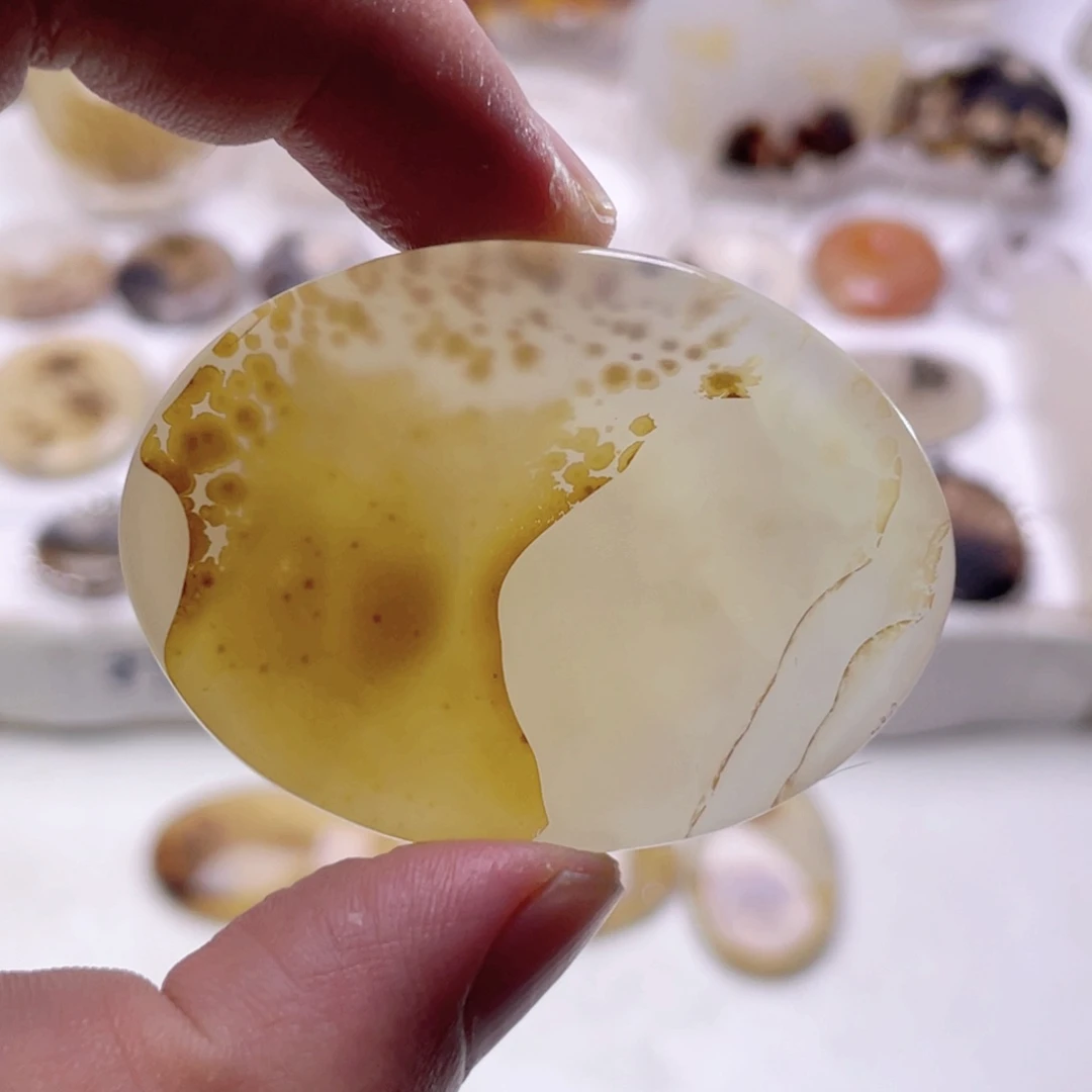 玛瑙/玉髓颈饰合金