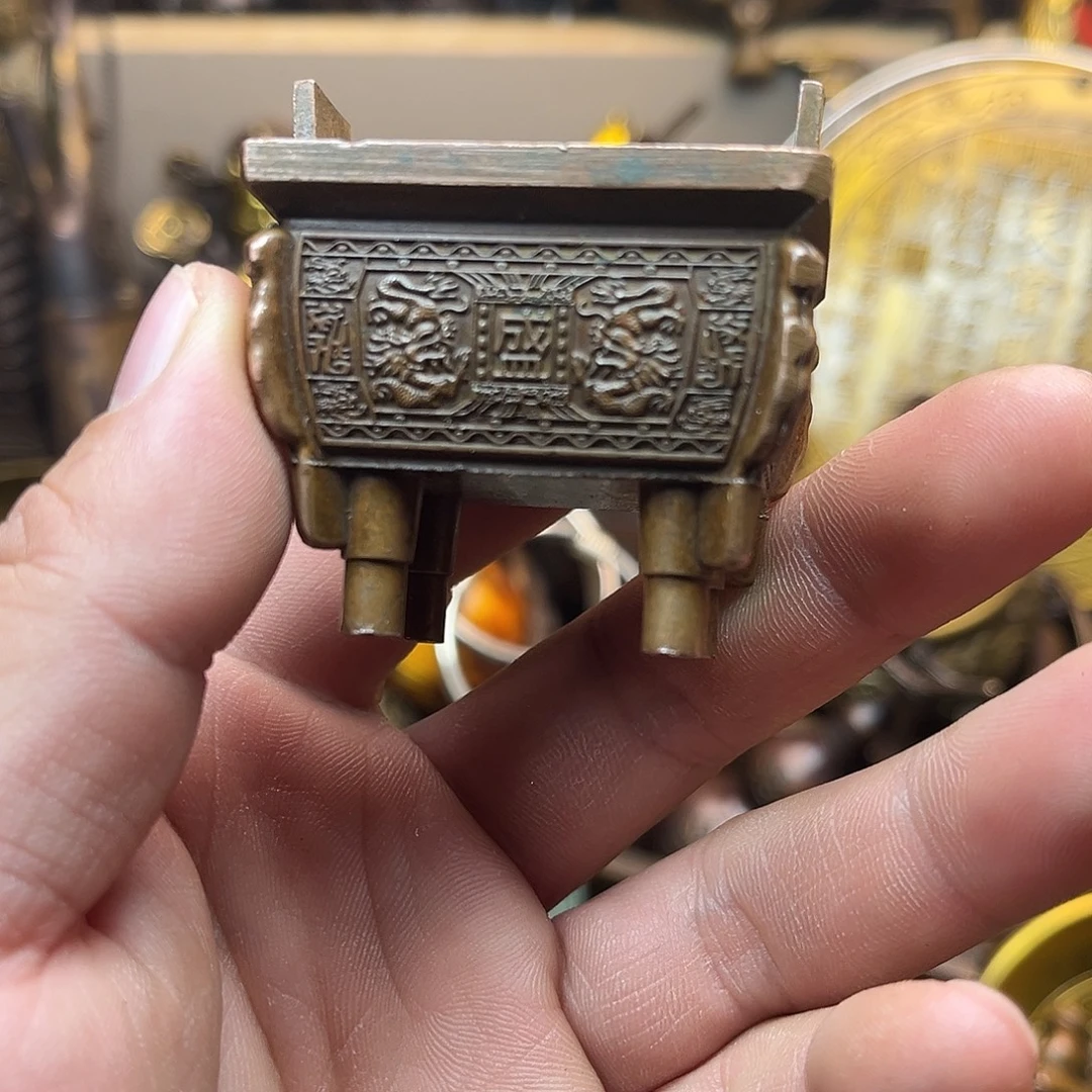 精美铜器工艺品等