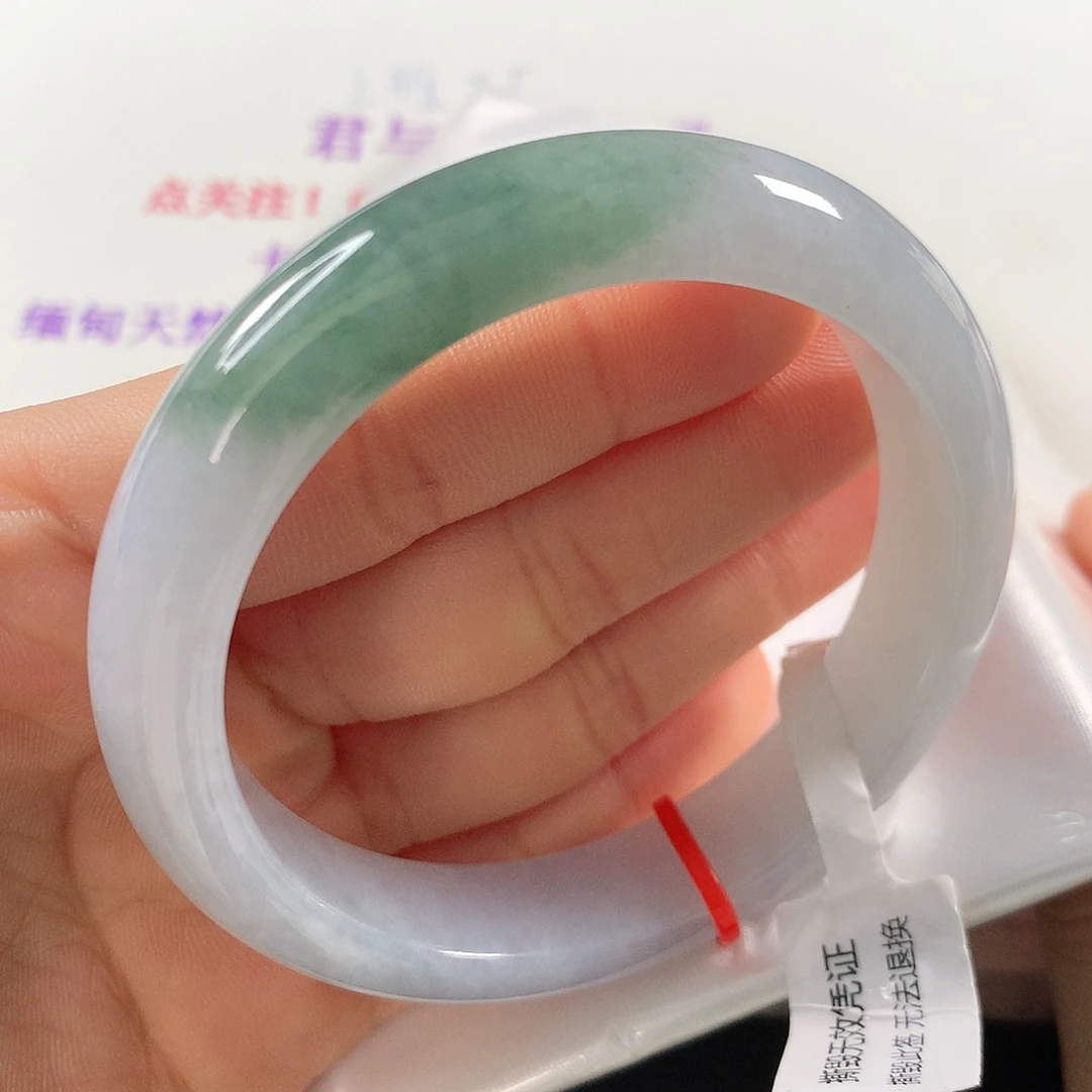 翡翠手镯未镶嵌 正圈①③③