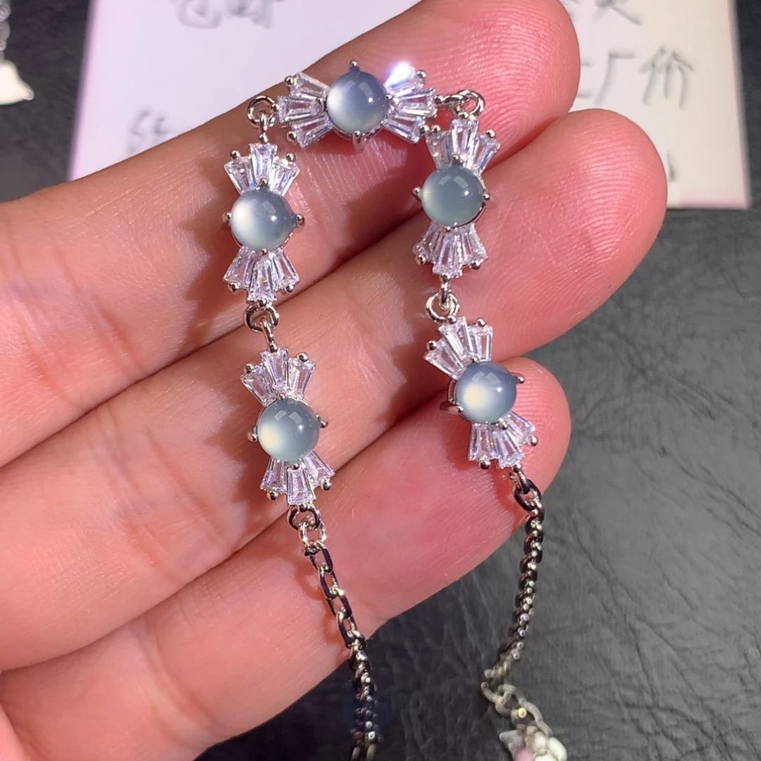 翡翠颈饰未镶嵌蛋面手链