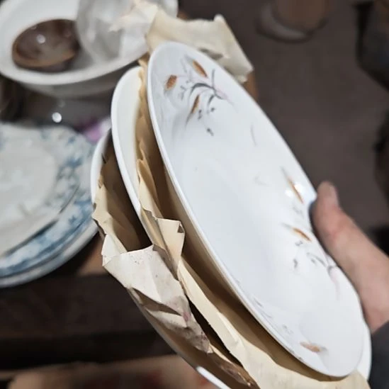 茶盏陶瓷盘子啥都有