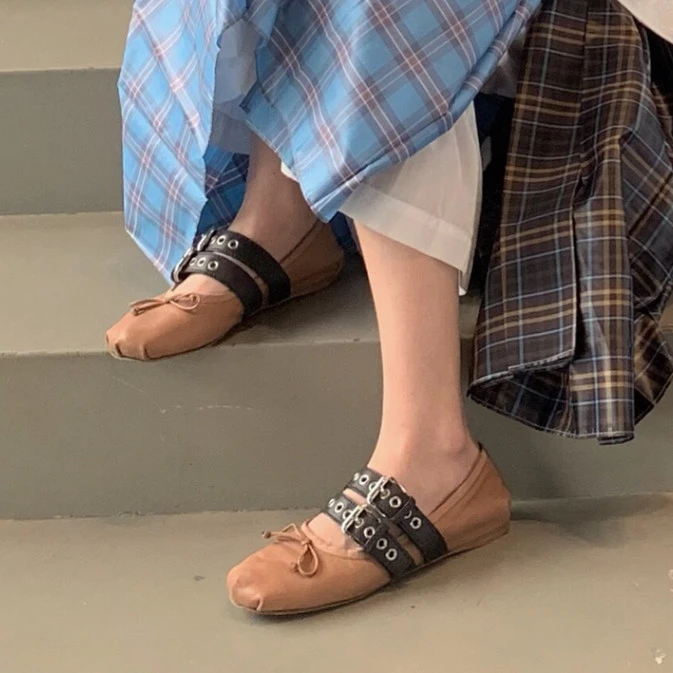 95新 MIU MIU/缪缪 平底鞋/37码/Xsps10774