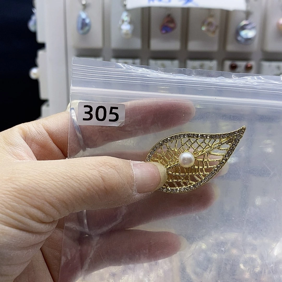 颈饰合金淡水珍珠