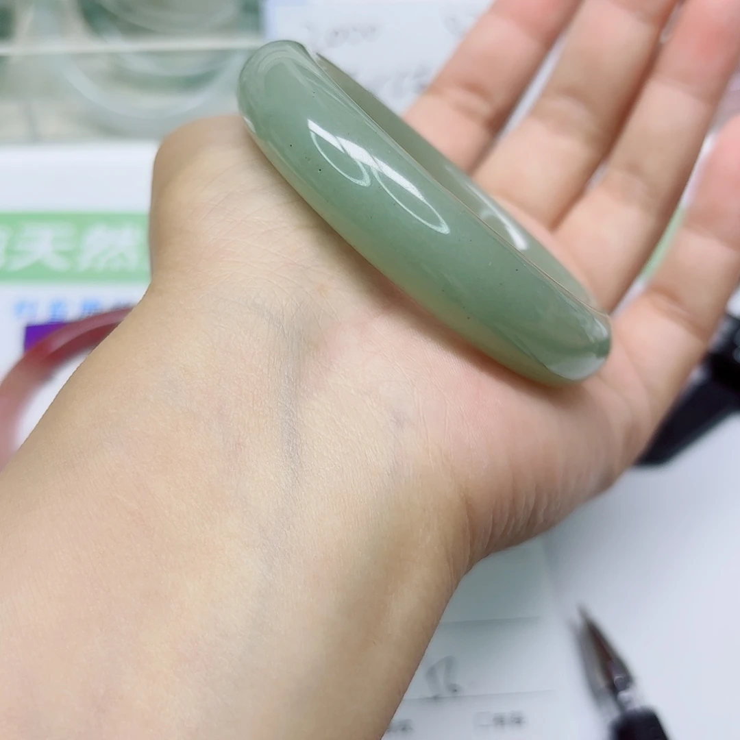 未镶嵌手镯石英质玉146/5655