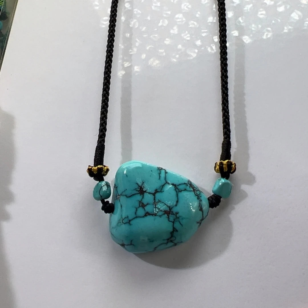 绿松石未镶嵌挂件