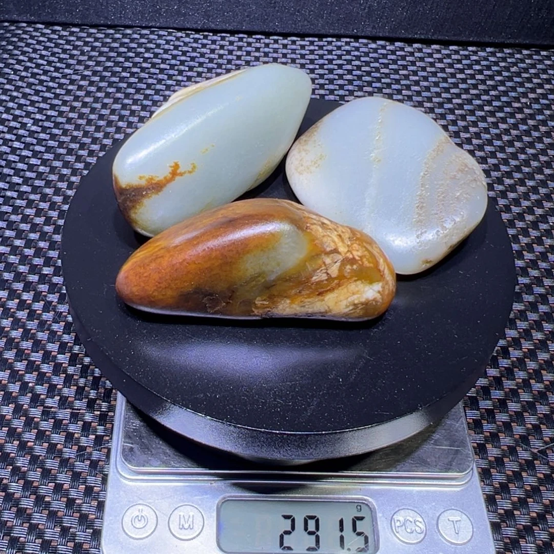 吊坠(不含链)未镶嵌和田玉（子料）291