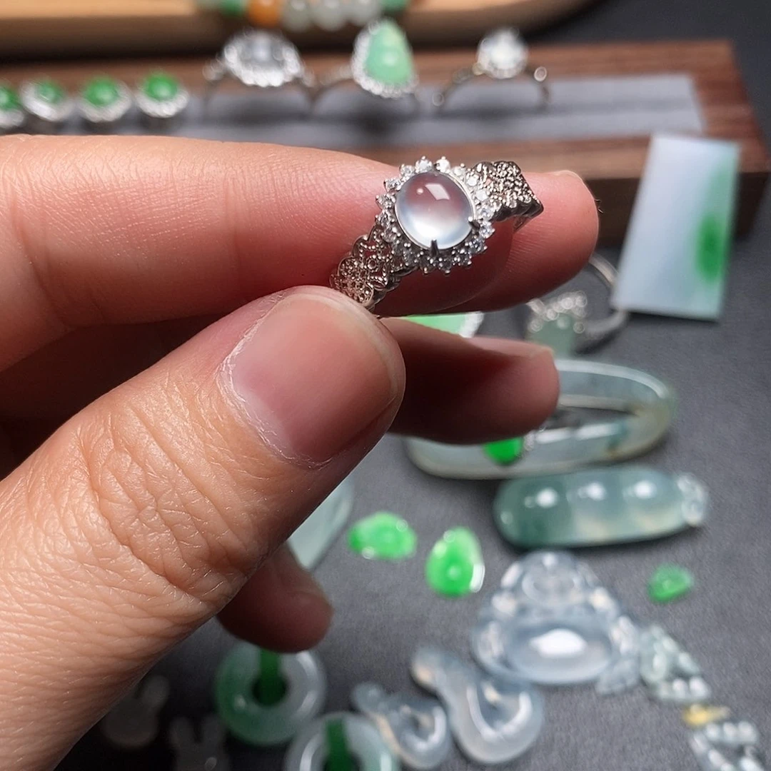 翡翠颈饰银S925镶嵌蛋面