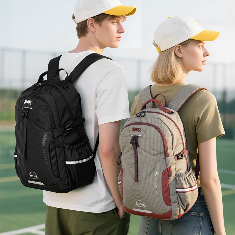 Jeep吉普男女户外背包简约防水轻便双肩包休闲电脑旅行包多功能