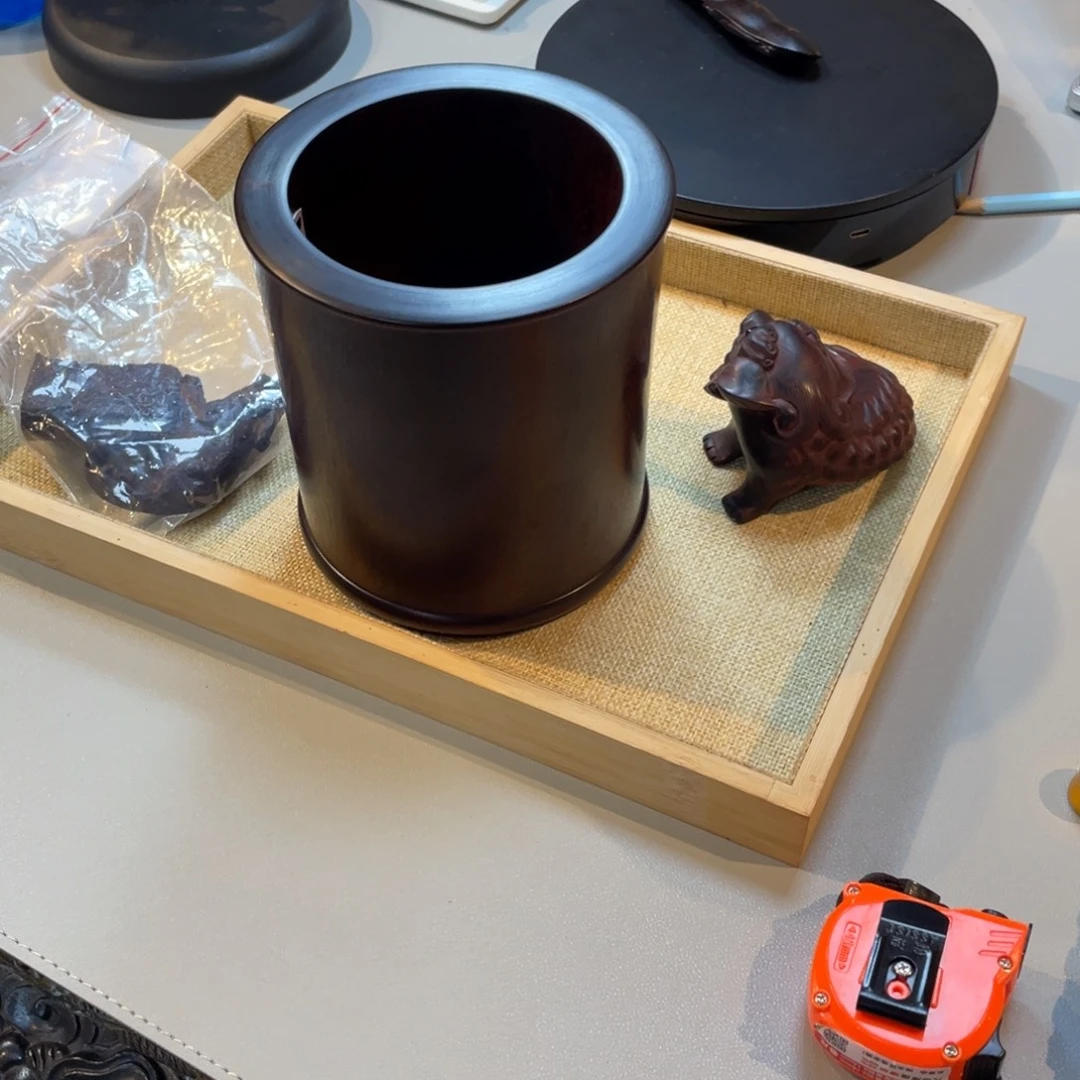 爱***梦檀香紫檀（小叶紫檀）明式笔筒
