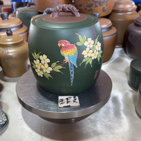 紫砂茶叶罐。。。。。。。。。。。。。