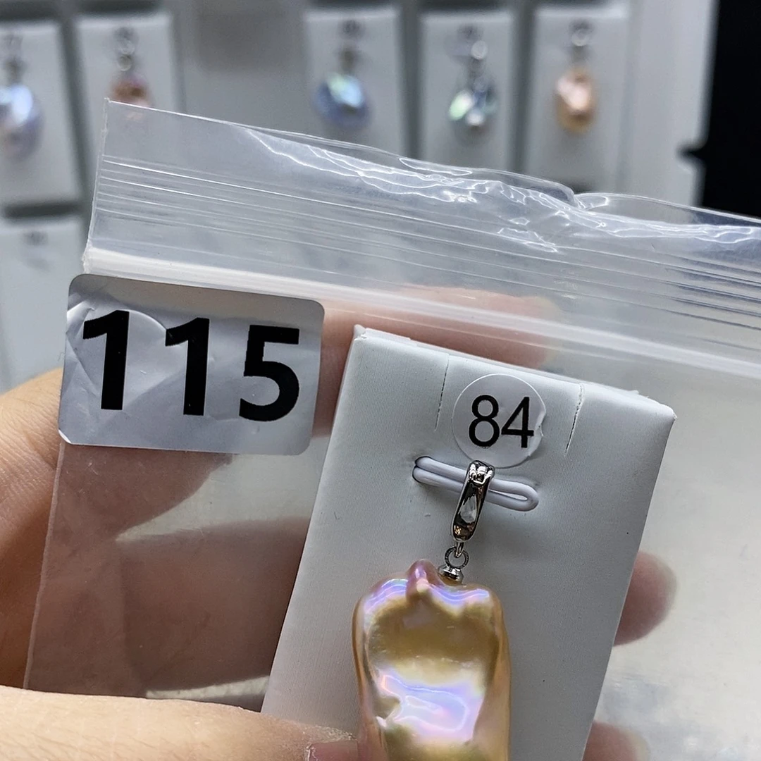 合金耳饰淡水珍珠