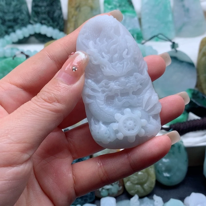 定制翡翠未镶嵌龙牌