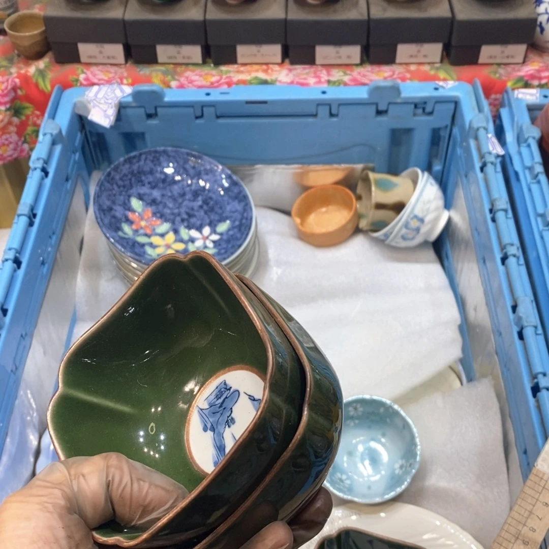 瓷片春****笛沉甸甸点点滴滴