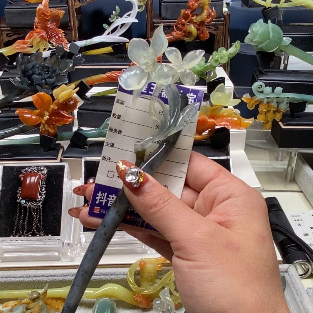 蛇纹石玉发饰未镶嵌L****^