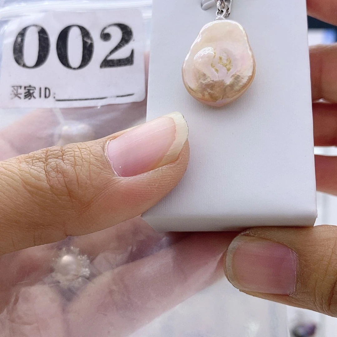 淡水珍珠颈饰钛钢