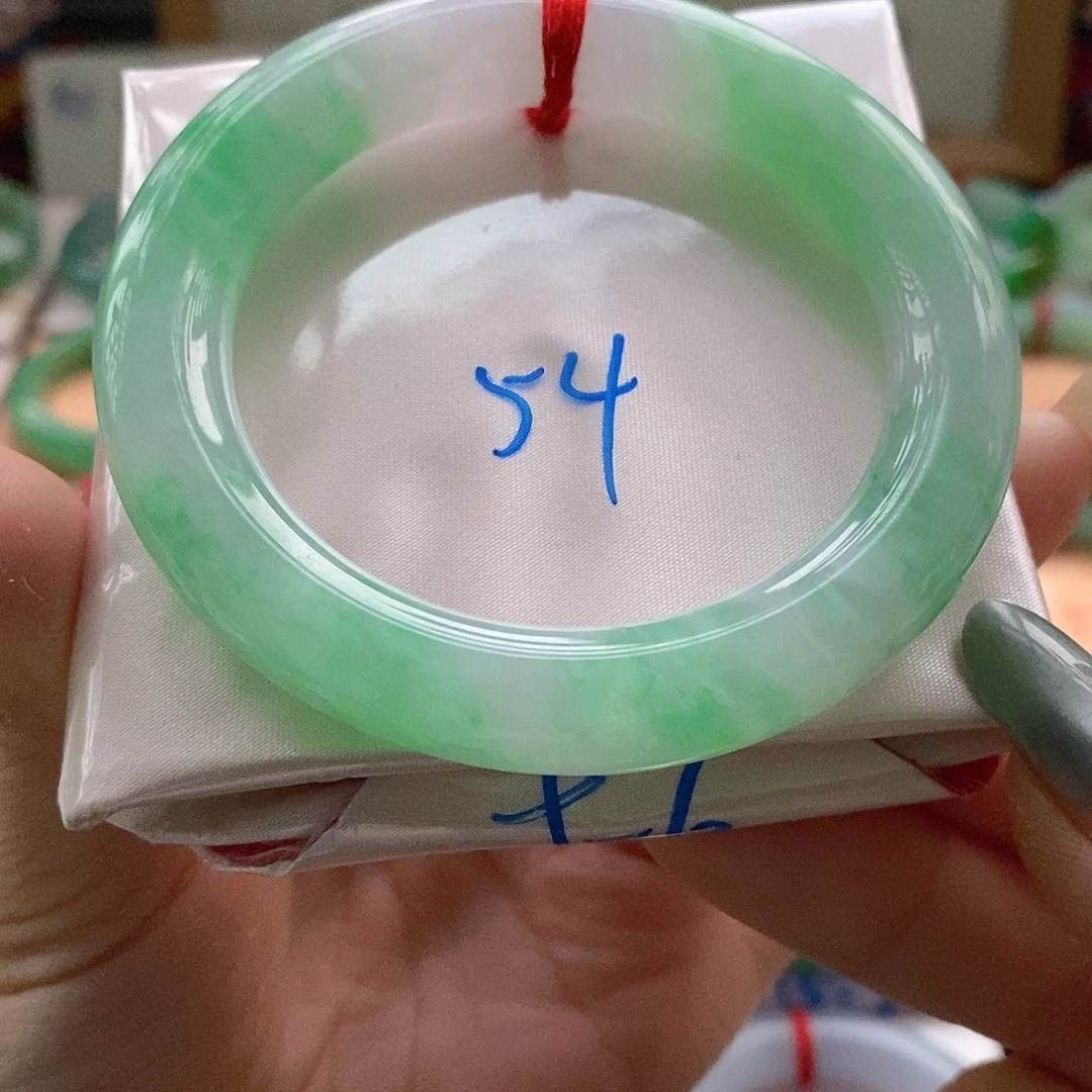 翡翠未镶嵌手镯3号