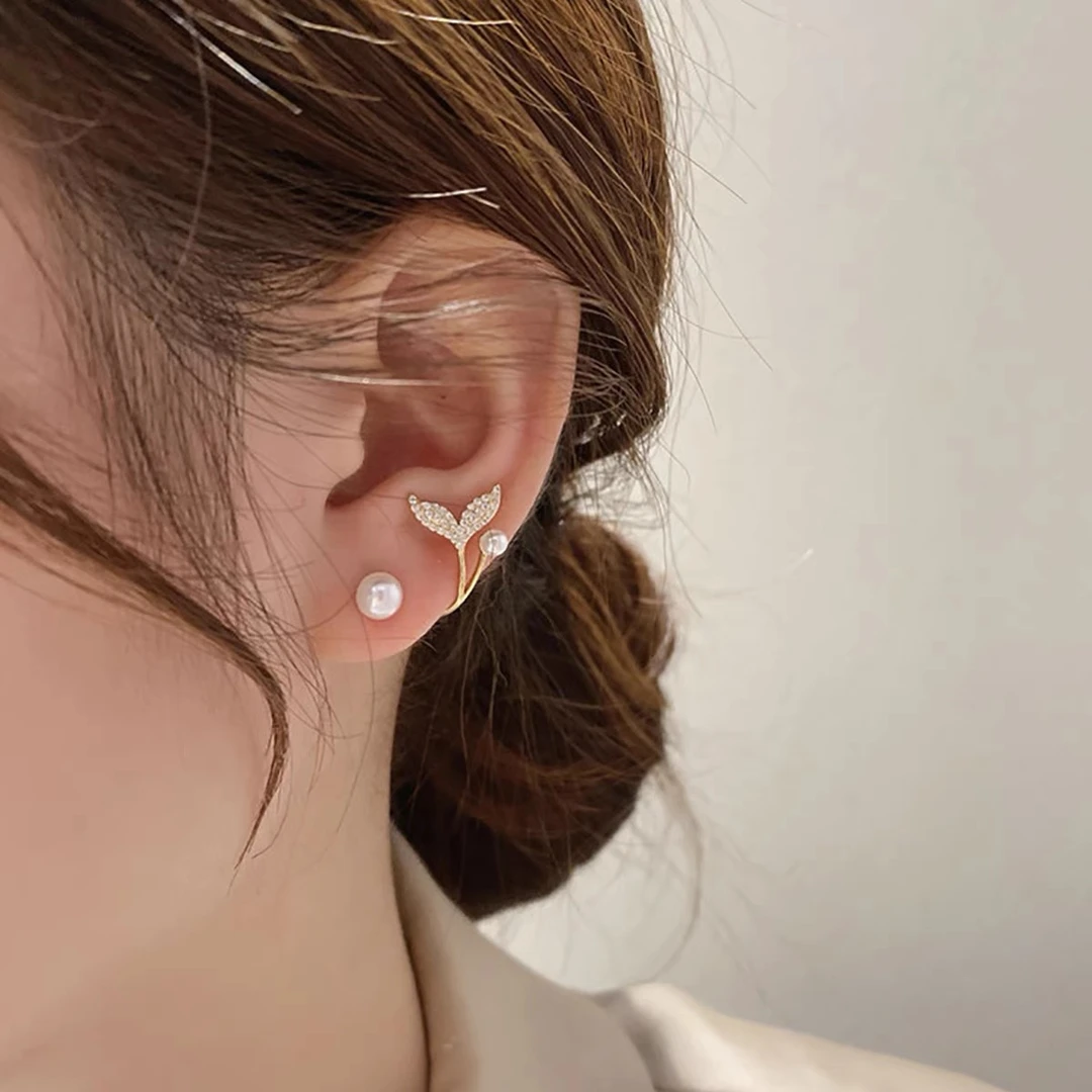 铜合金耳饰 A气质鱼尾耳环高级感简约个性设计感耳钉耳饰女E2114