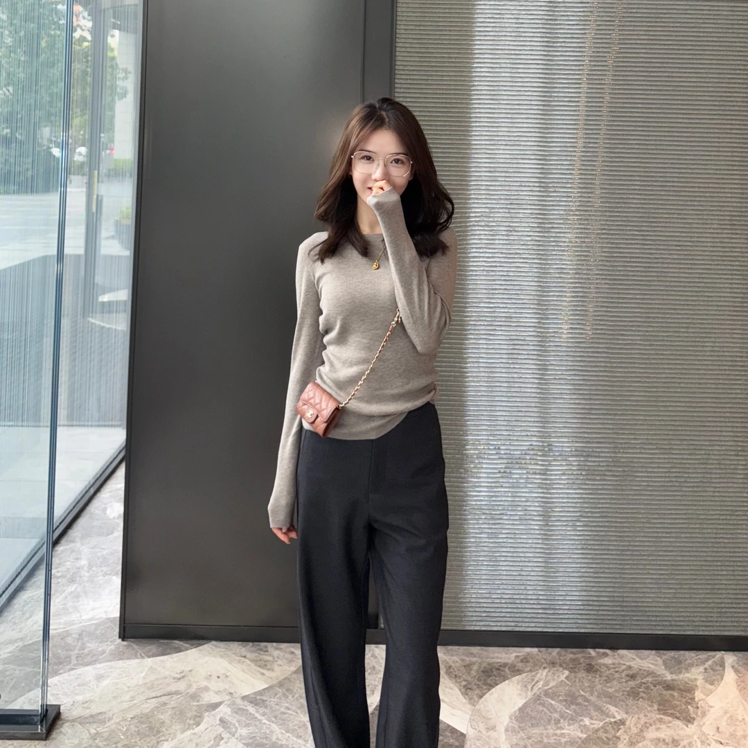 【贤儿专属】琥珀系一字领长袖针织打底衫女款高弹内搭斜肩气质上衣