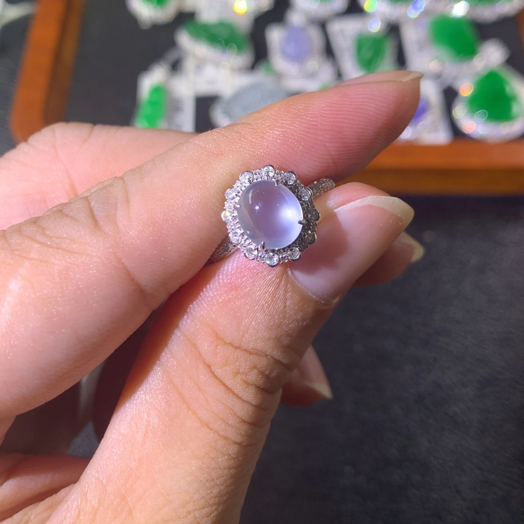 18K金镶嵌戒指翡翠翡翠