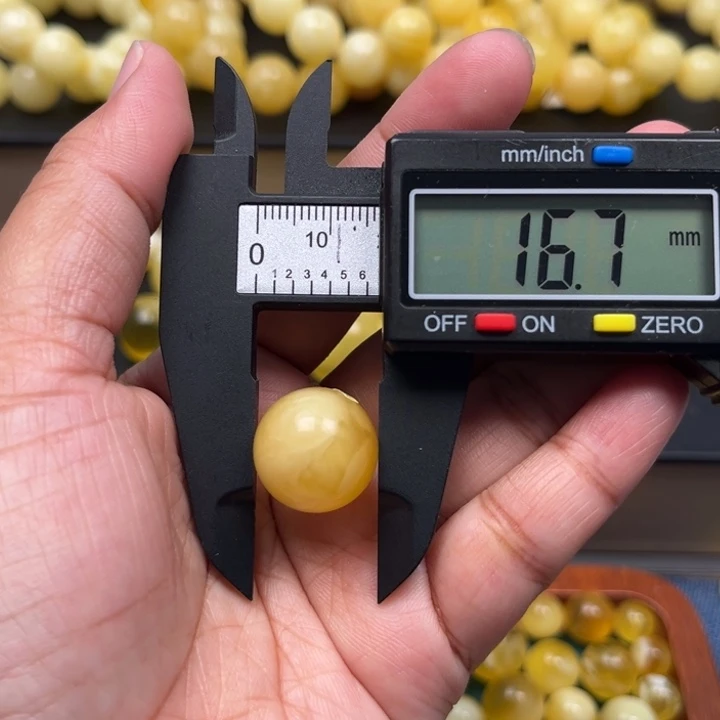琥珀未镶嵌珠宝奇石M46号微瑕
