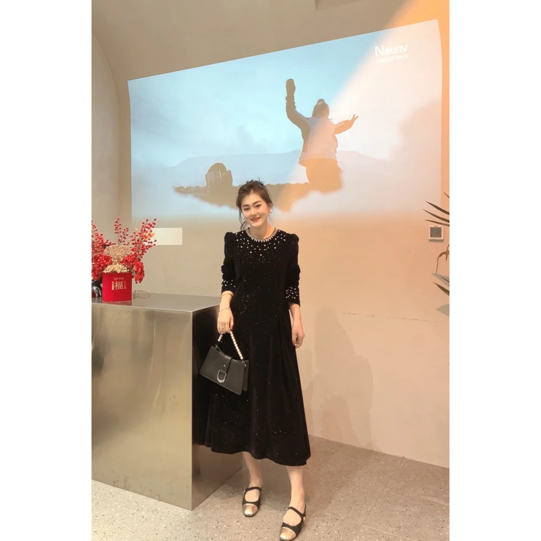 807【璀璨星空】高定名媛风法式千金显瘦钉珠设计款连衣裙 诗诗