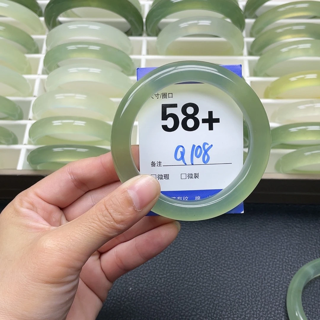 蛇纹石玉手镯足银镀金镶嵌