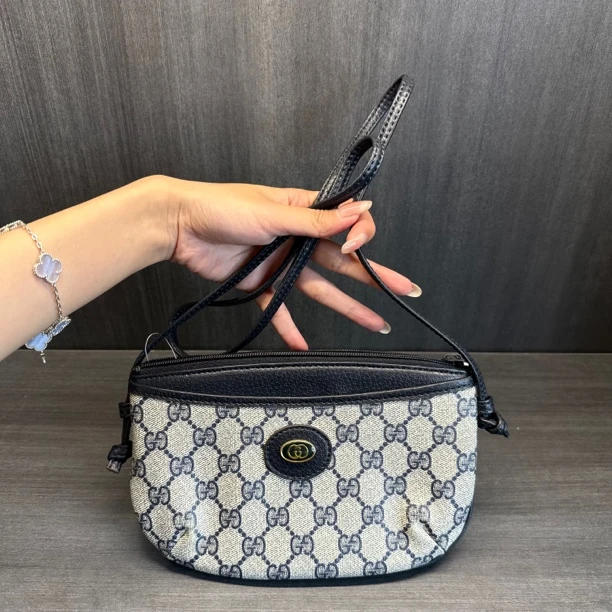 95新 GUCCI/古驰 兔兔奢菠萝/古驰斜挎包/19100