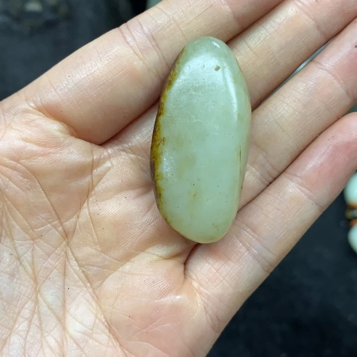 未镶嵌和田玉（糖玉）挂件