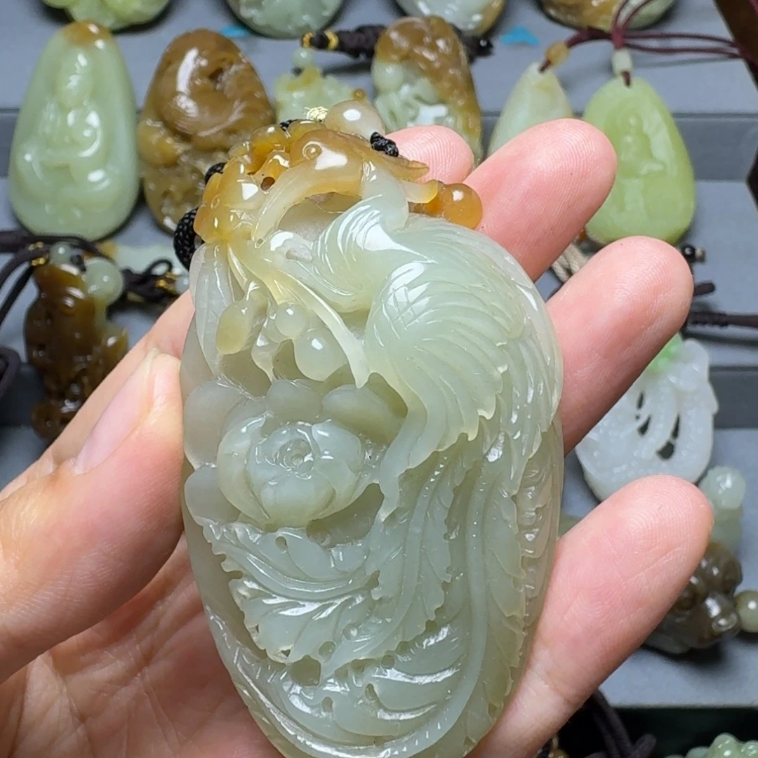 颈饰未镶嵌和田玉