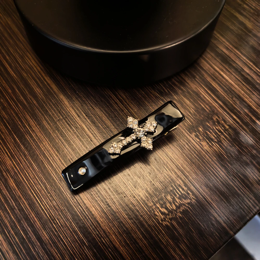 B502黑色克克闪闪边夹