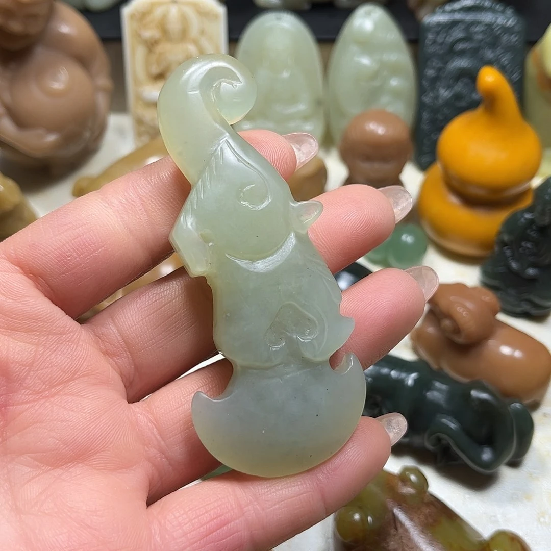 白玉菩提吊坠白玉菩提吊坠