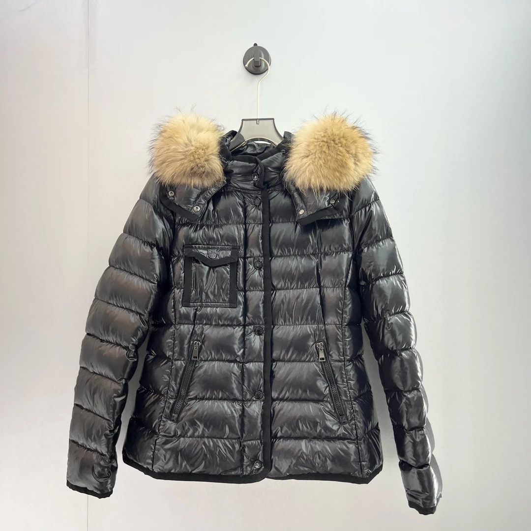 99新 MONCLER Armoise系列亚光亮皮色羽绒服/5码（北京）
