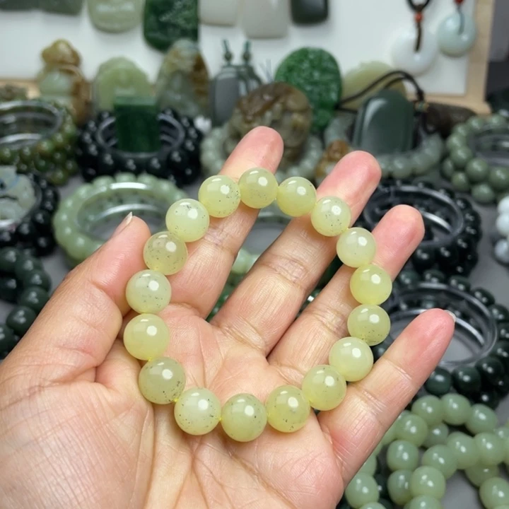 和田玉未镶嵌手串