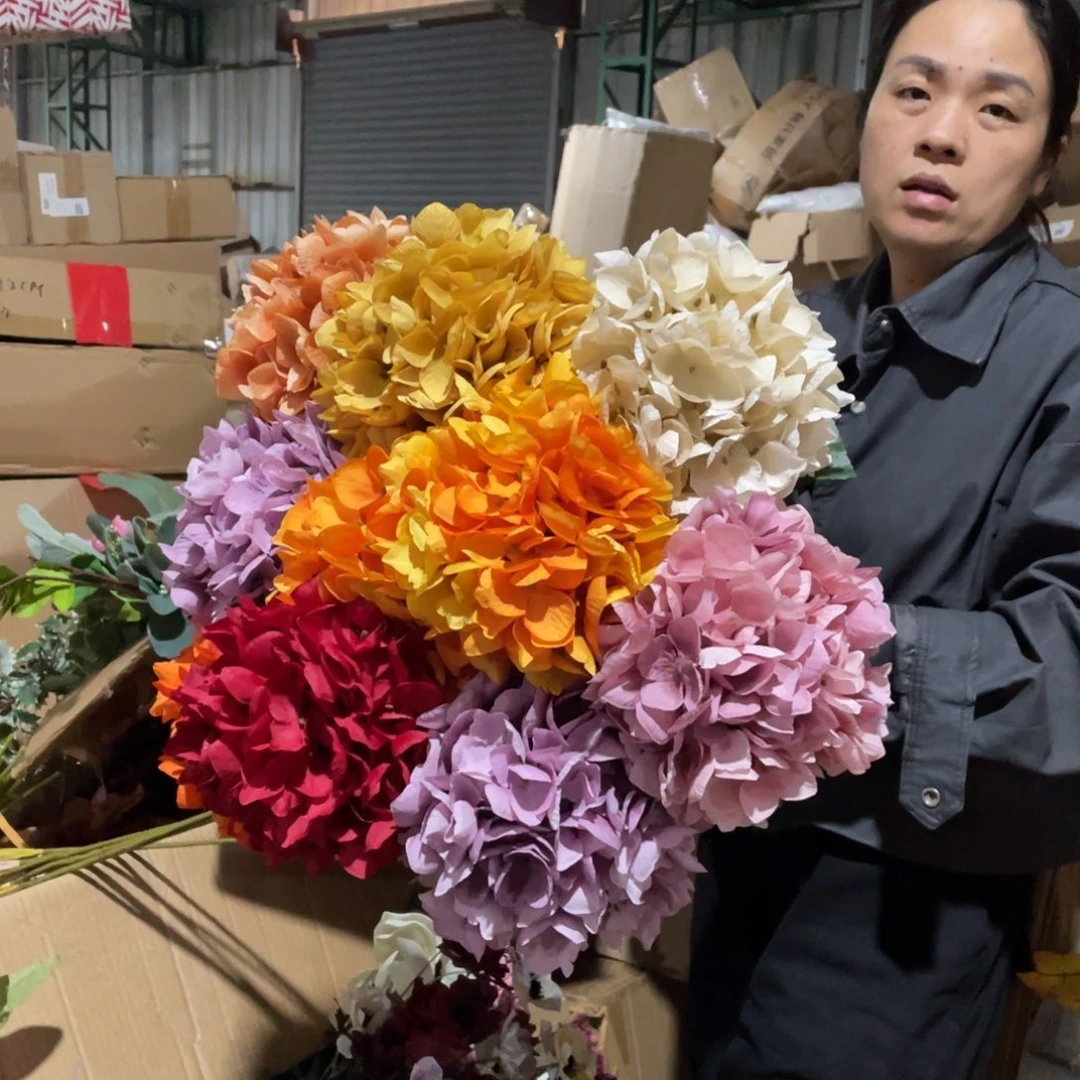 陶瓷花瓶，部分微瑕10