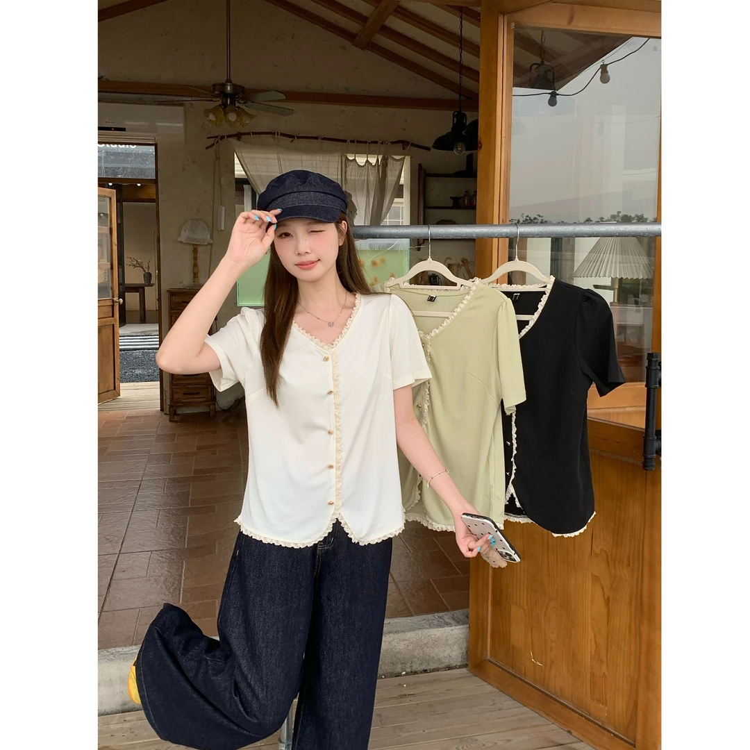 2025年夏季气质大码法式正肩V领短袖T恤小香风蕾丝小衫上衣64859