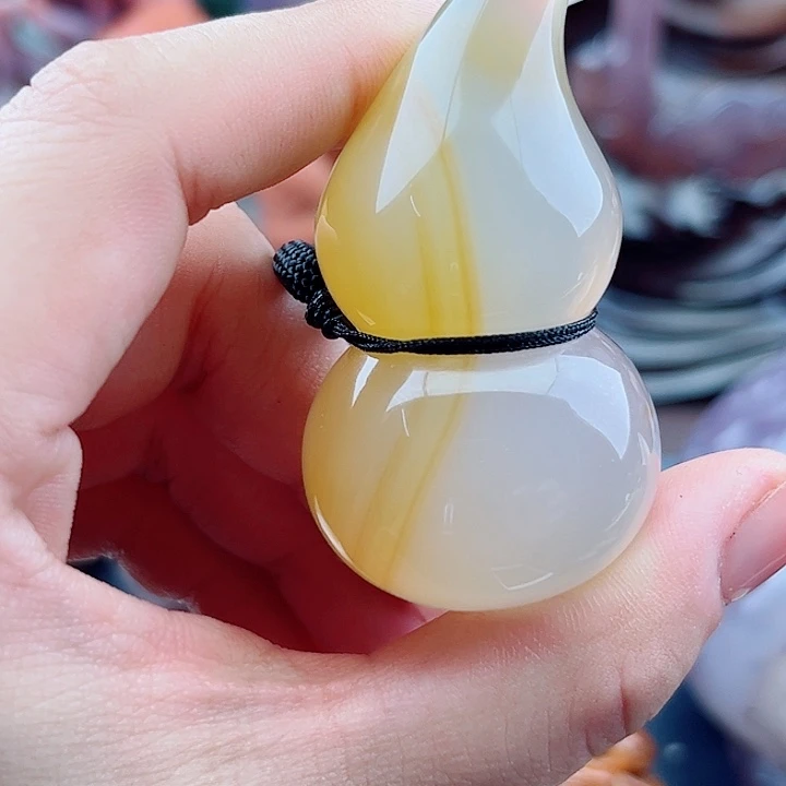 秘***，玛瑙未镶嵌手饰吊坠