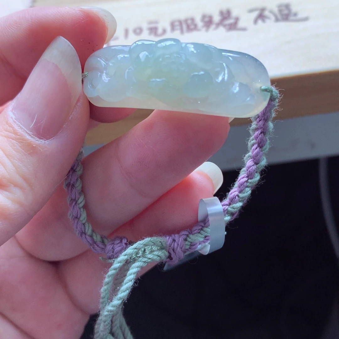 翡翠颈饰未镶嵌吊坠