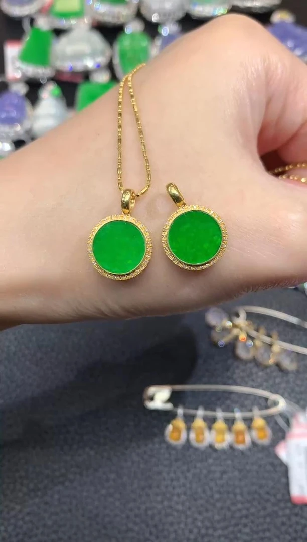 【云中意】吊坠(不含链)18K金镶嵌翡翠无事牌-多样性发货一件-yd