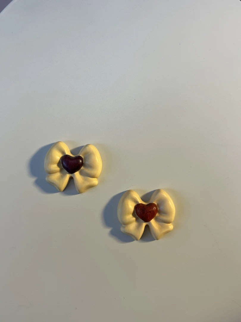 木希村大叶黄杨木带紫苏红花梨3厘米小号蝴蝶结