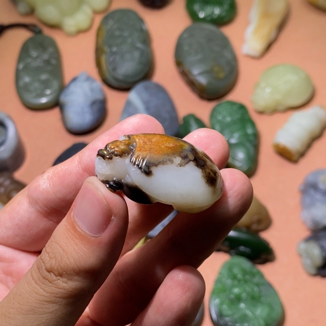 未镶嵌和田玉挂件t****o