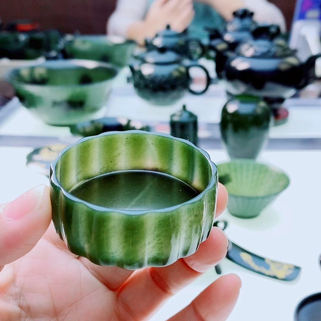 未镶嵌和田玉摆件