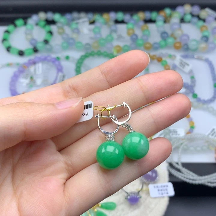 未镶嵌手镯翡翠翡翠