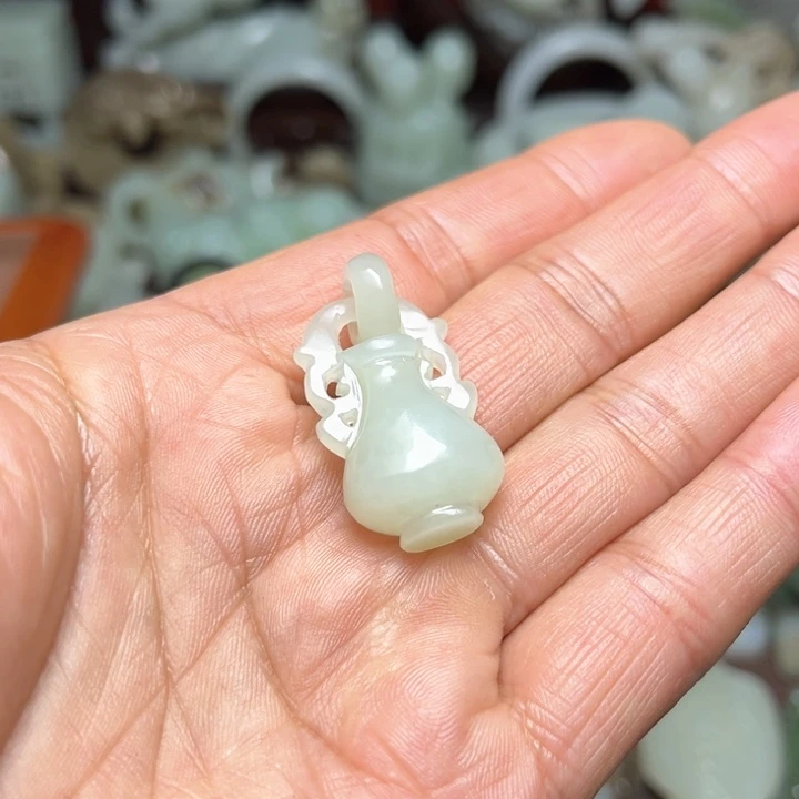 未镶嵌和田玉（糖玉）珠宝奇石