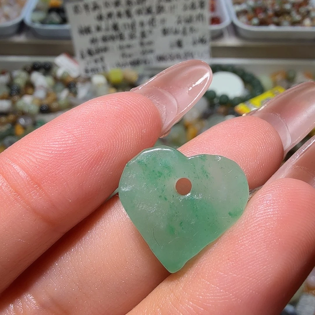 和田玉未镶嵌珠宝奇石