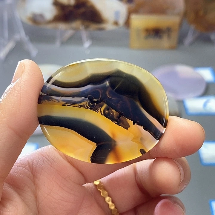玛瑙/玉髓未镶嵌珠宝半成品