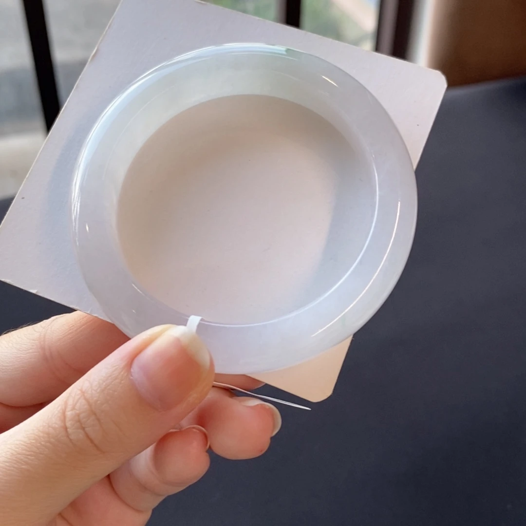 翡翠手镯未镶嵌白冰54.3有冰丝纹