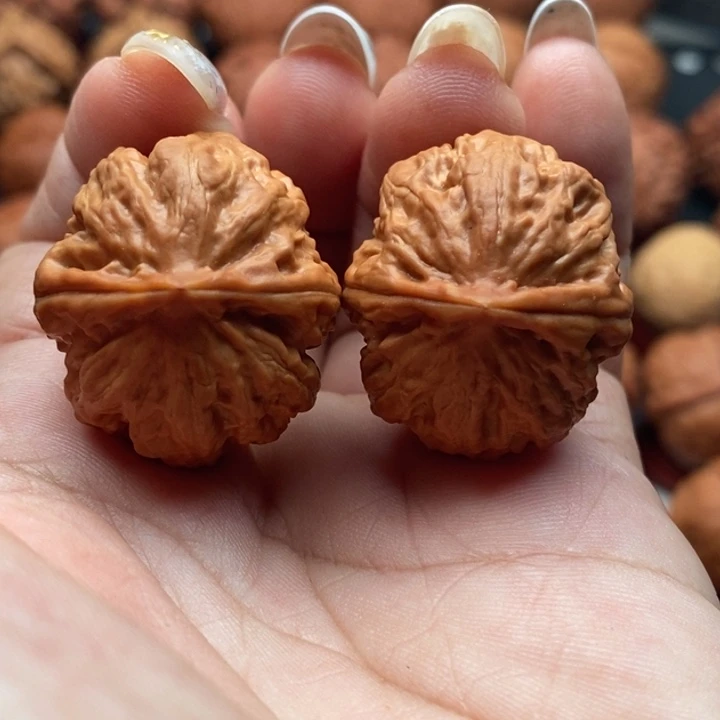 核桃精品文玩核桃手捻小宫灯