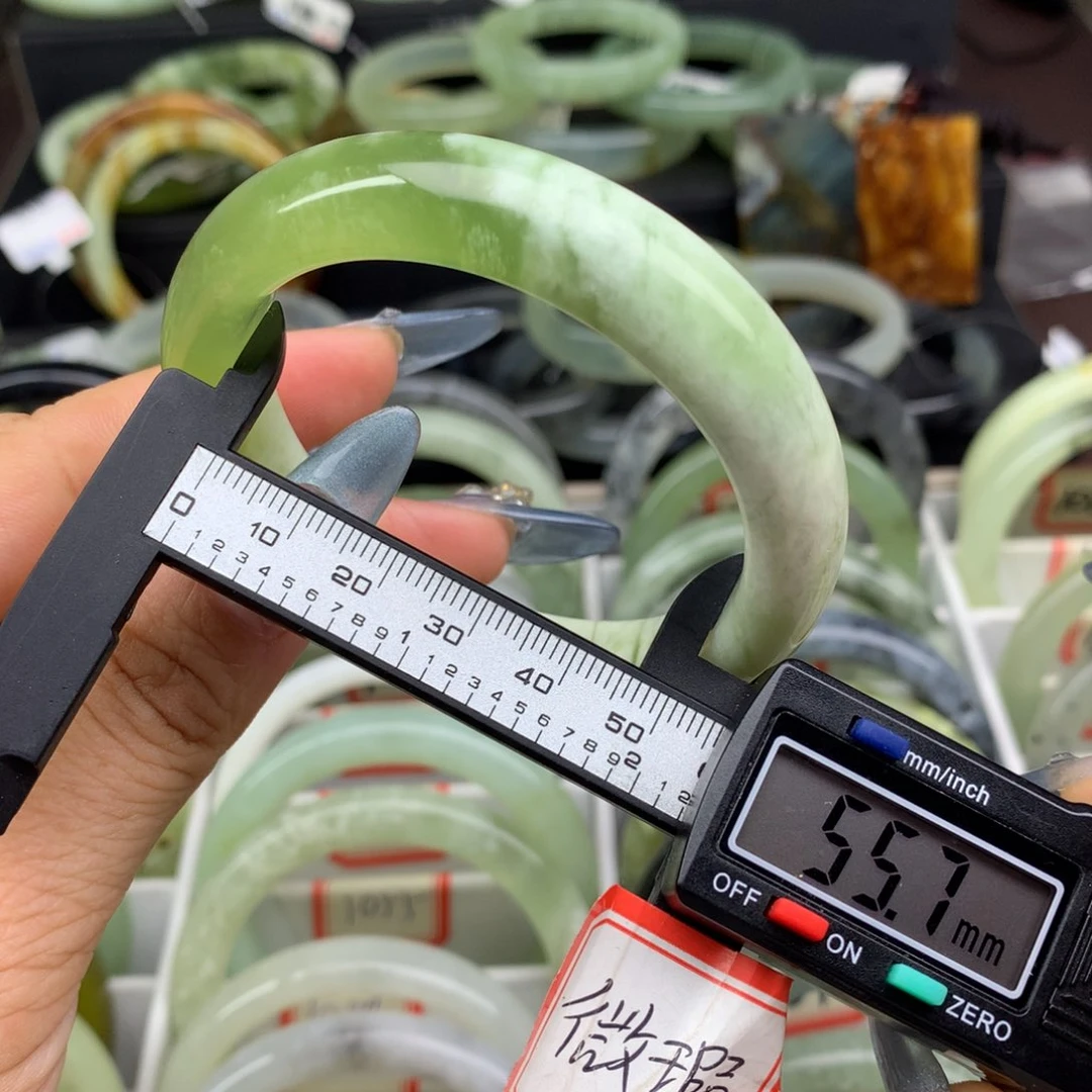 蛇纹石玉未镶嵌手镯1078